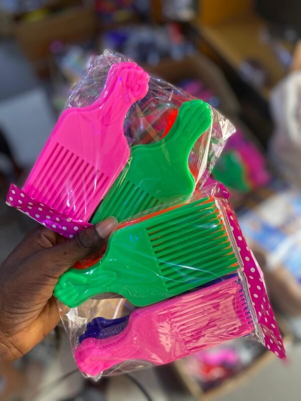 AFRO COMB